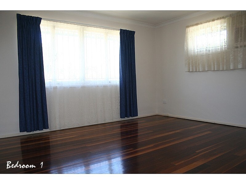 31 Latimer Street, Holland Park QLD 4121