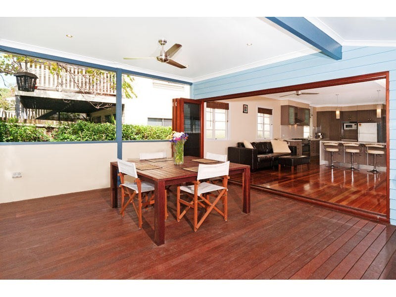 1 Greens Road, Coorparoo QLD 4151