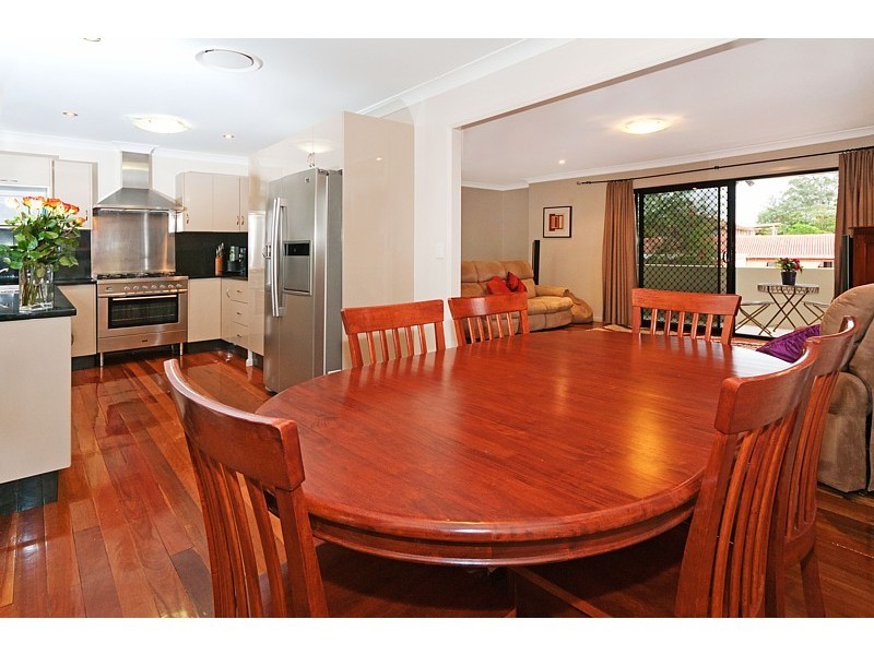 127 Garie Street, Wishart QLD 4122