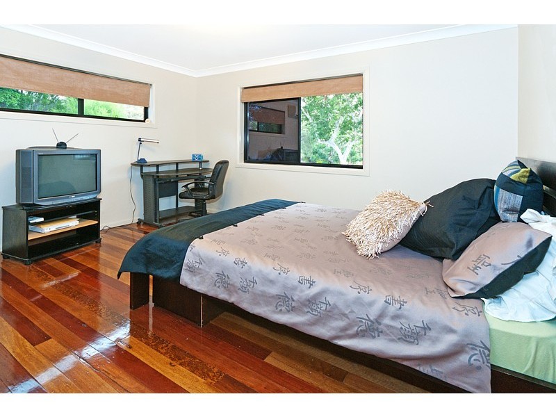 127 Garie Street, Wishart QLD 4122