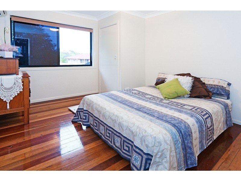 127 Garie Street, Wishart QLD 4122