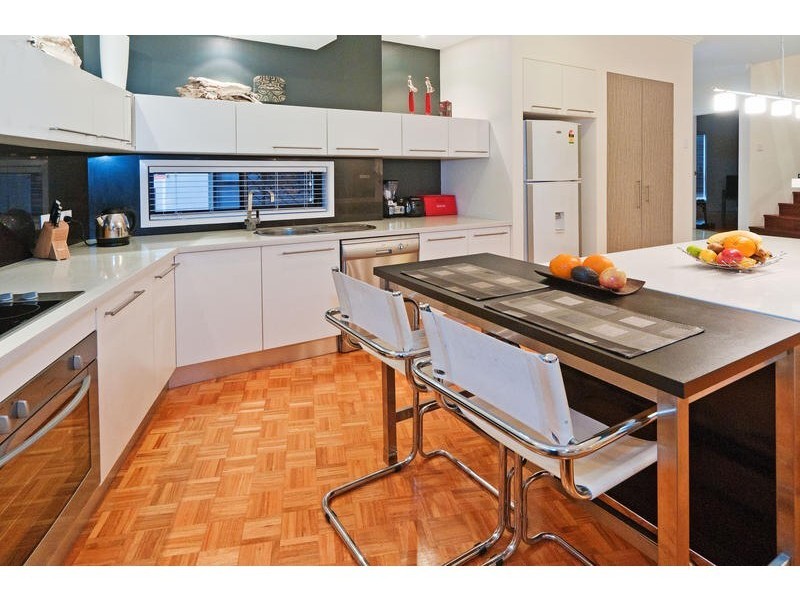 11 Hoop Pine Court, Sunnybank Hills QLD 4109