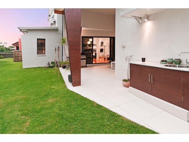 11 Hoop Pine Court, Sunnybank Hills QLD 4109