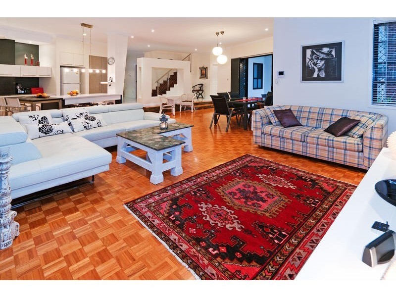 11 Hoop Pine Court, Sunnybank Hills QLD 4109