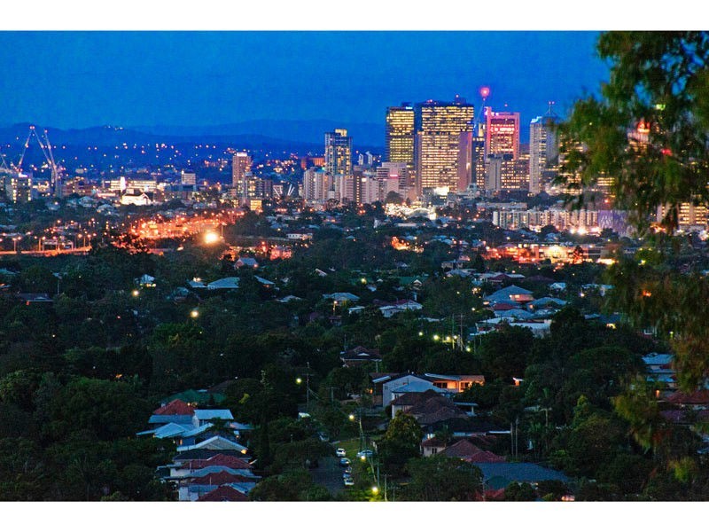 4 Cluden Street, Holland Park West QLD 4121