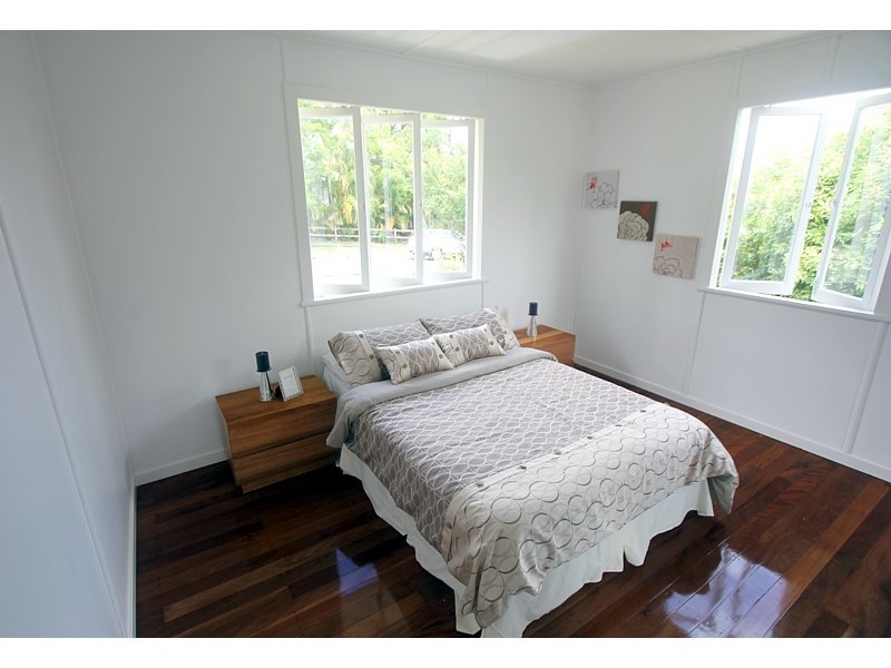 27 Brockhouse Street, Upper Mount Gravatt QLD 4122