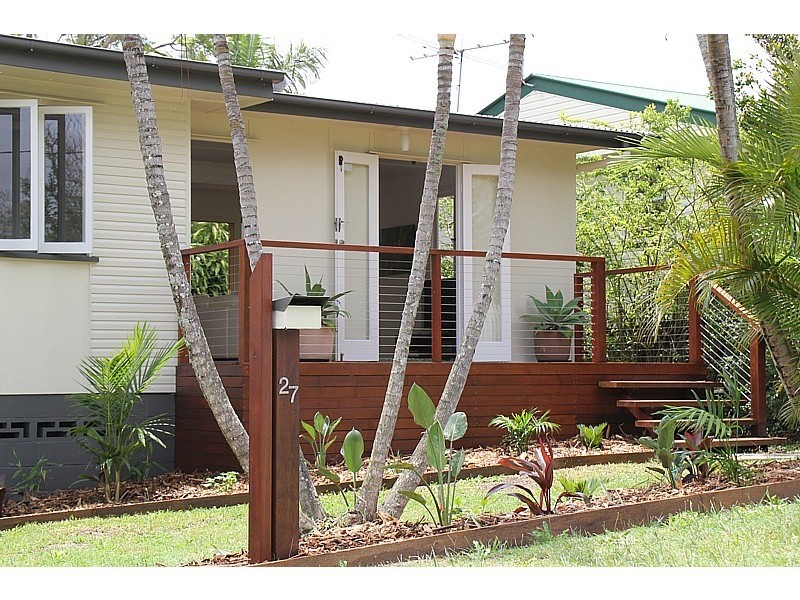 27 Brockhouse Street, Upper Mount Gravatt QLD 4122
