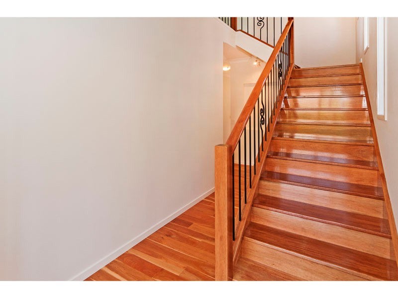 33a Long Street, Camp Hill QLD 4152