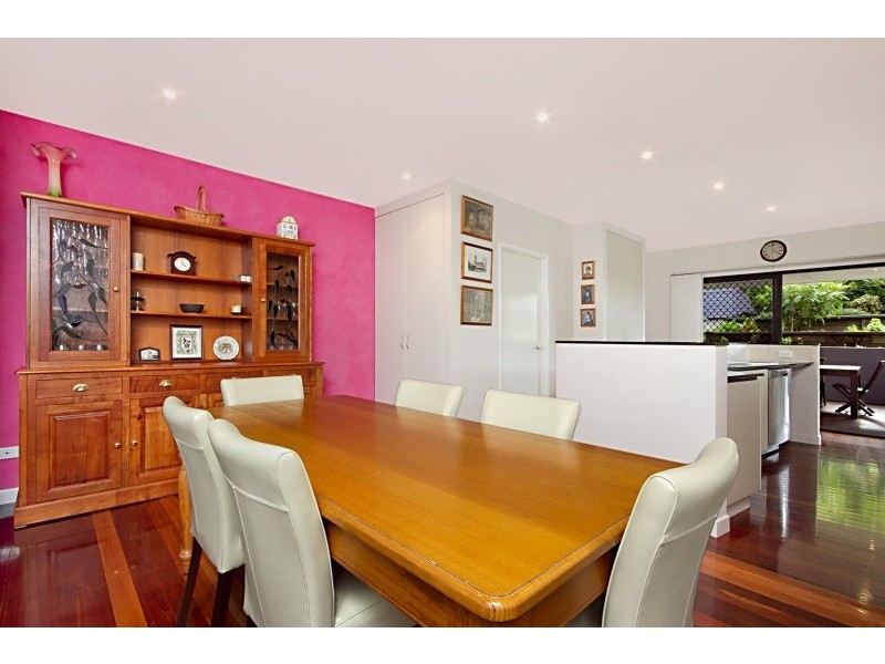 31 Jasper Street, Holland Park QLD 4121