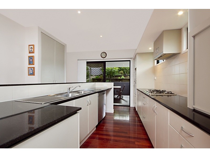 31 Jasper Street, Holland Park QLD 4121