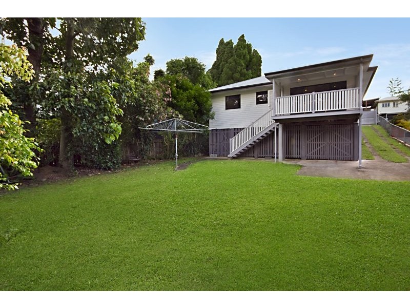 31 Jasper Street, Holland Park QLD 4121