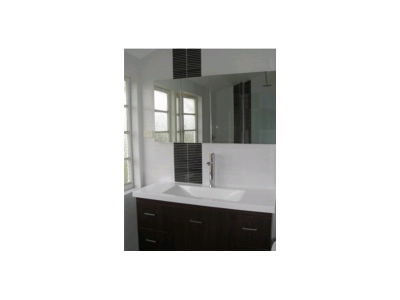 14 Barton Avenue, Holland Park QLD 4121