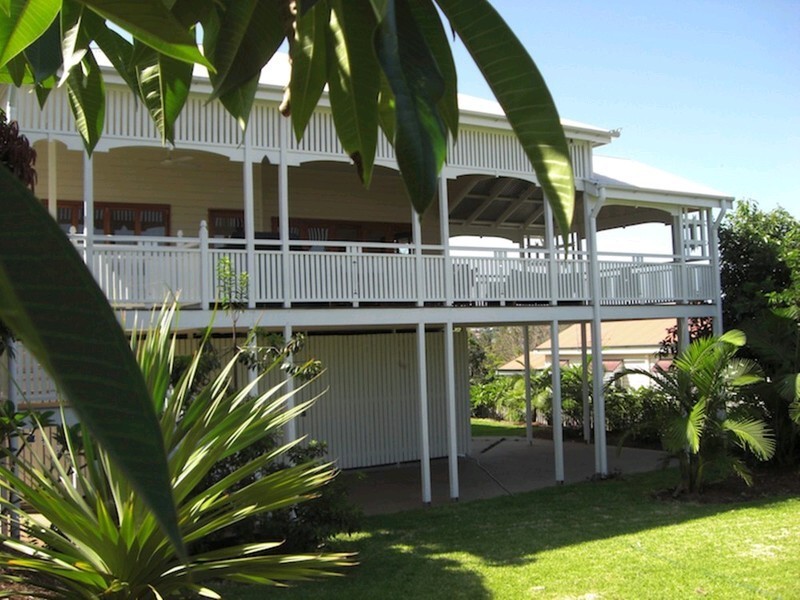 14 Barton Avenue, Holland Park QLD 4121