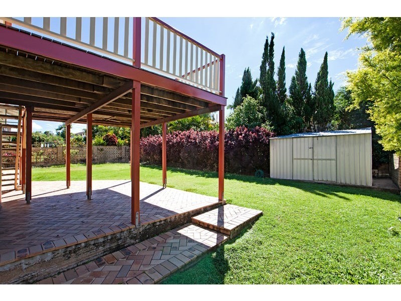 18 Martense Street, Wishart QLD 4122