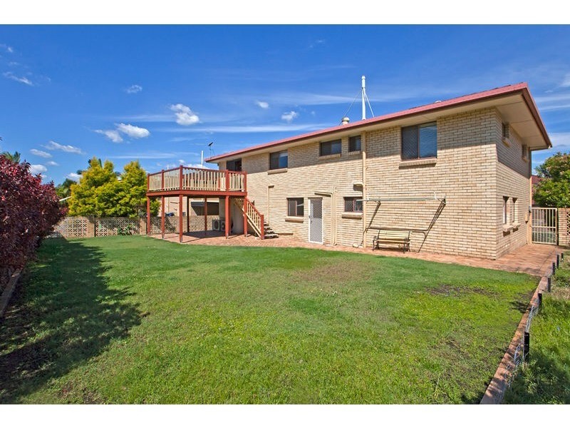 18 Martense Street, Wishart QLD 4122