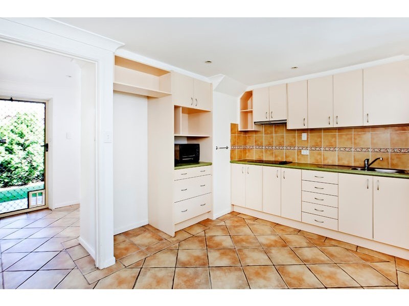 18 Martense Street, Wishart QLD 4122