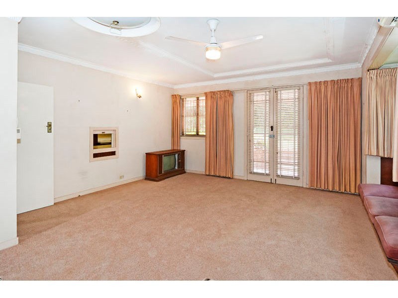 48 Emma Street, Holland Park West QLD 4121