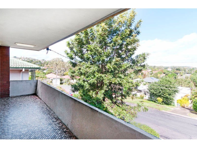 48 Emma Street, Holland Park West QLD 4121