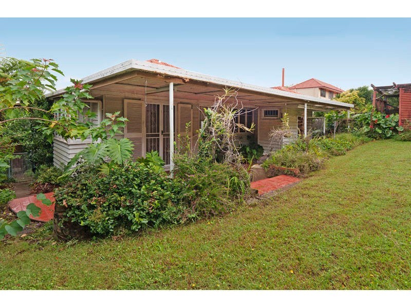 48 Emma Street, Holland Park West QLD 4121