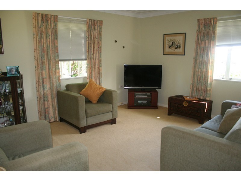 26 Sydney Avenue, Camp Hill QLD 4152