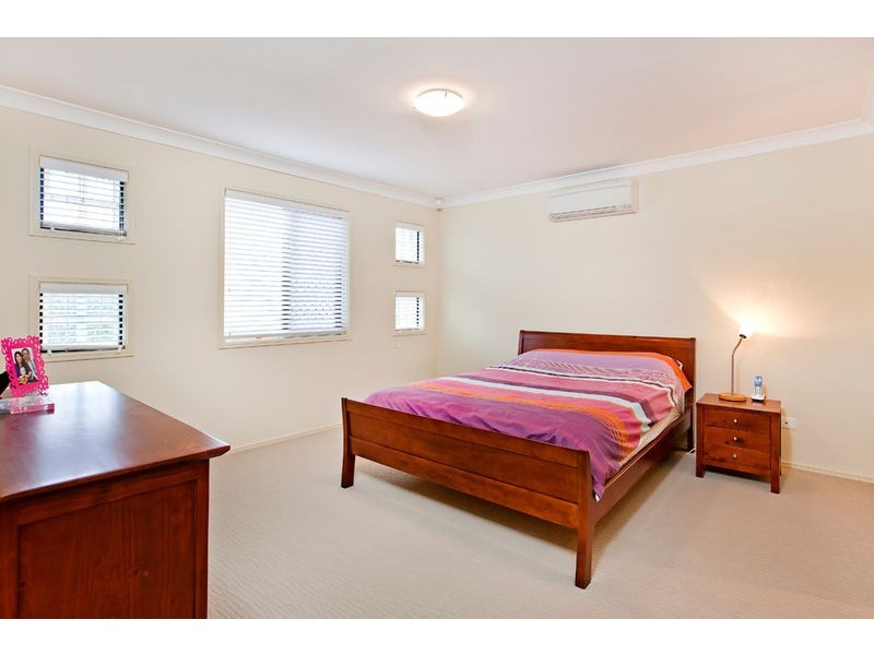 20 Coneybeer Place, Eight Mile Plains QLD 4113