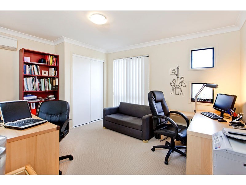 20 Coneybeer Place, Eight Mile Plains QLD 4113