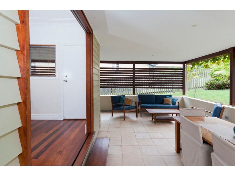 31 Cavillon Street, Holland Park QLD 4121