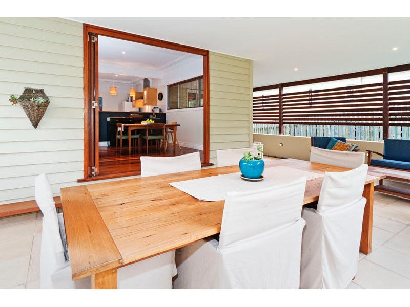 31 Cavillon Street, Holland Park QLD 4121