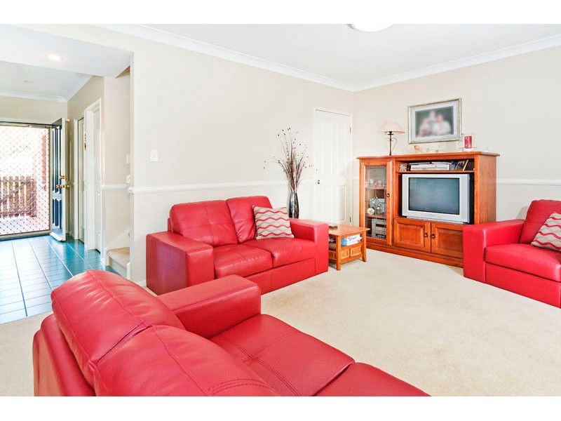 2/68 Timaru Crescent, Eight Mile Plains QLD 4113