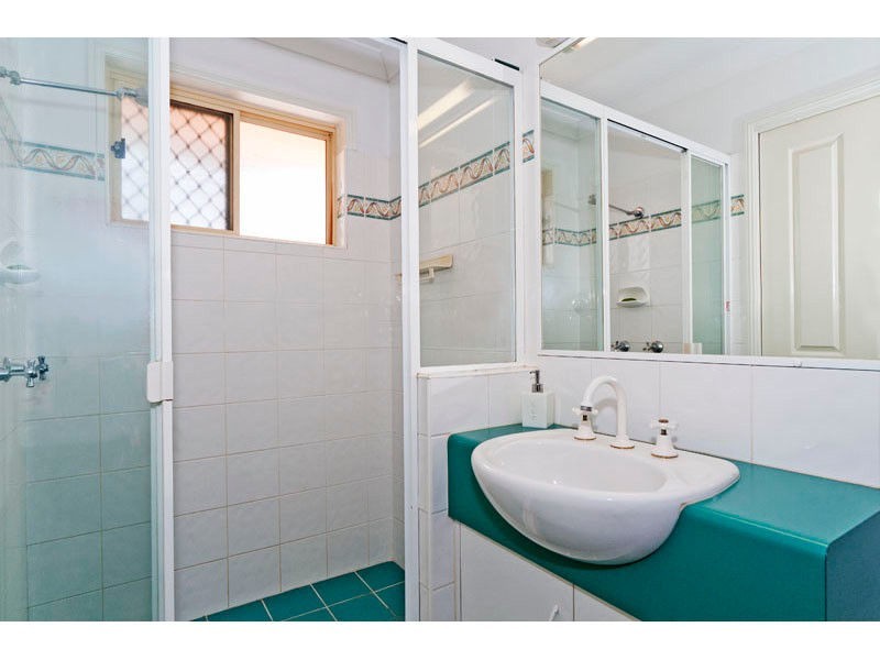 2/68 Timaru Crescent, Eight Mile Plains QLD 4113