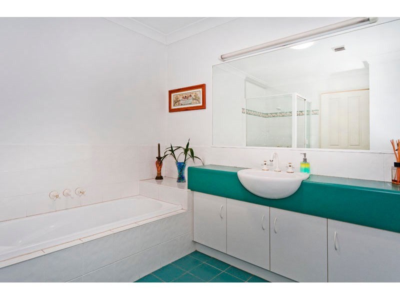 2/68 Timaru Crescent, Eight Mile Plains QLD 4113