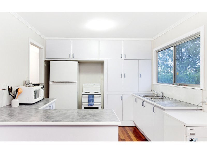 306 Mount Gravatt Capalaba Road, Wishart QLD 4122