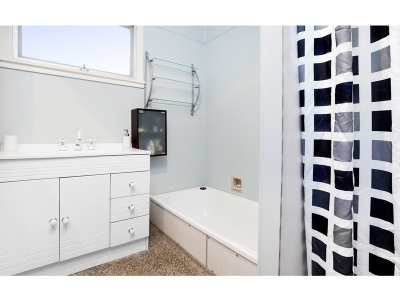 306 Mount Gravatt Capalaba Road, Wishart QLD 4122