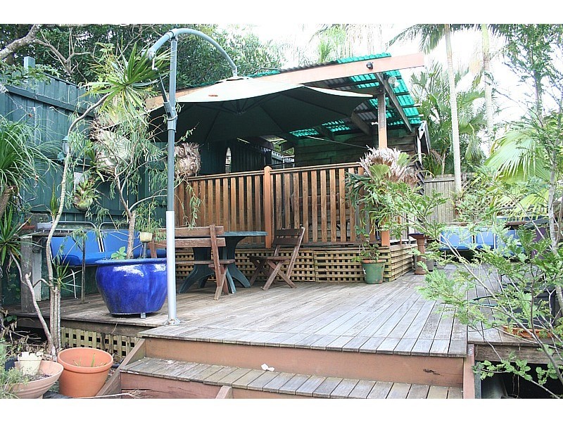 16 Thomas Street, Camp Hill QLD 4152