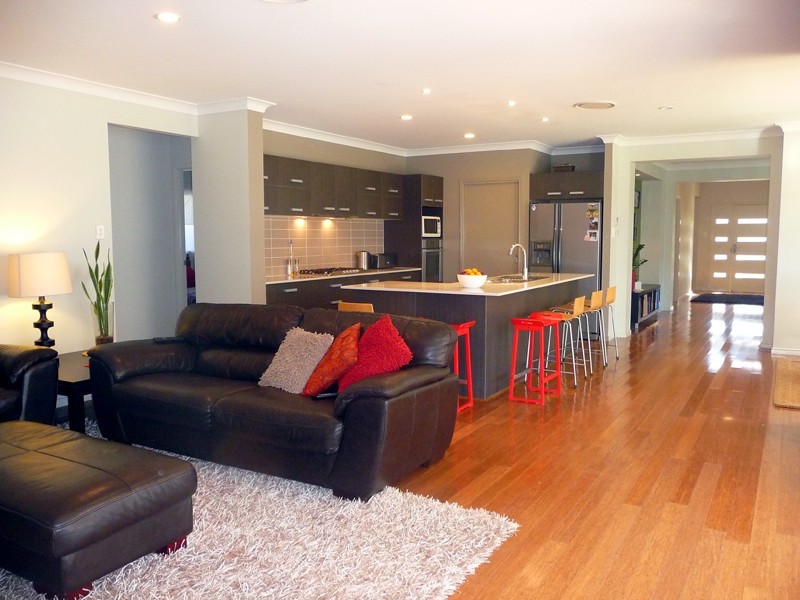 6 Meredith Street, Eight Mile Plains QLD 4113