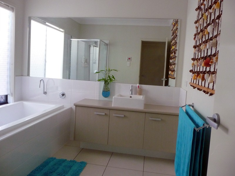 6 Meredith Street, Eight Mile Plains QLD 4113