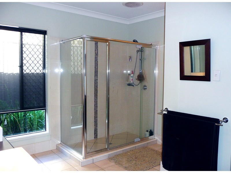 6 Meredith Street, Eight Mile Plains QLD 4113