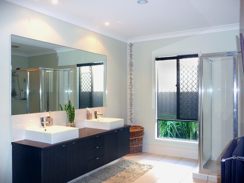 6 Meredith Street, Eight Mile Plains QLD 4113