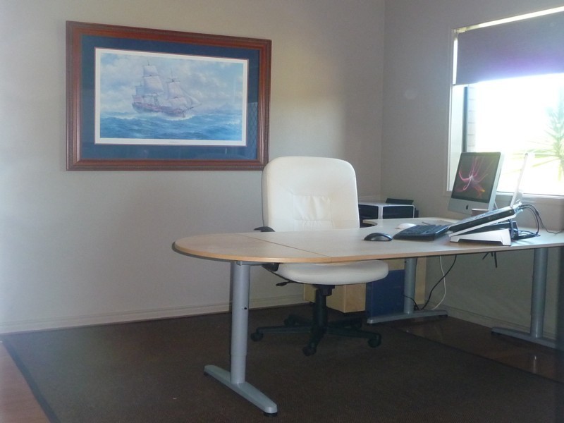 6 Meredith Street, Eight Mile Plains QLD 4113