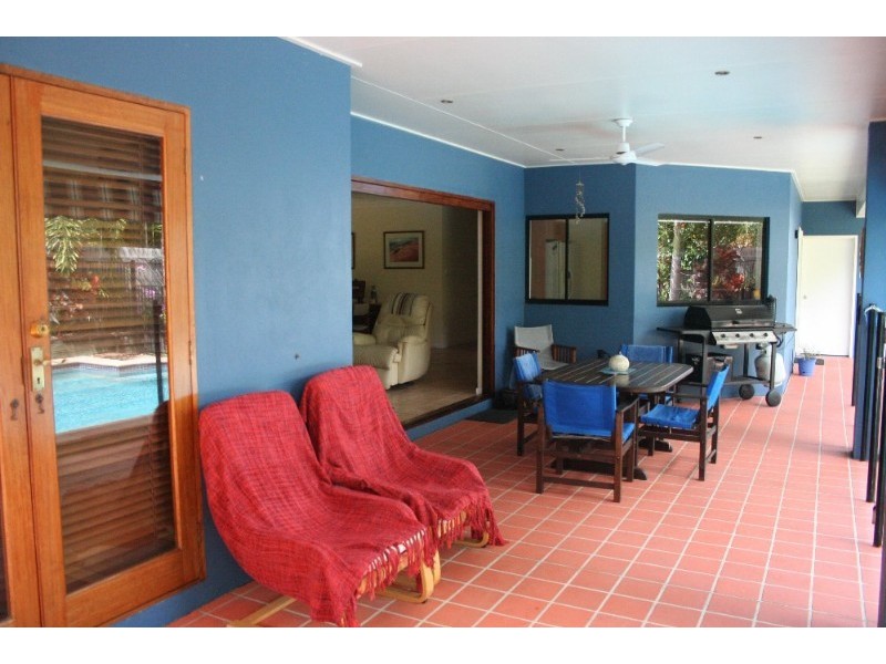 6 Bramble Street, Clifton Beach QLD 4879