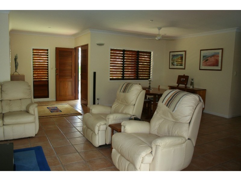 6 Bramble Street, Clifton Beach QLD 4879