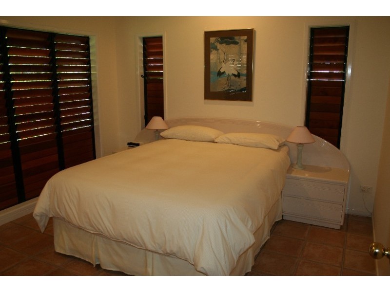 6 Bramble Street, Clifton Beach QLD 4879