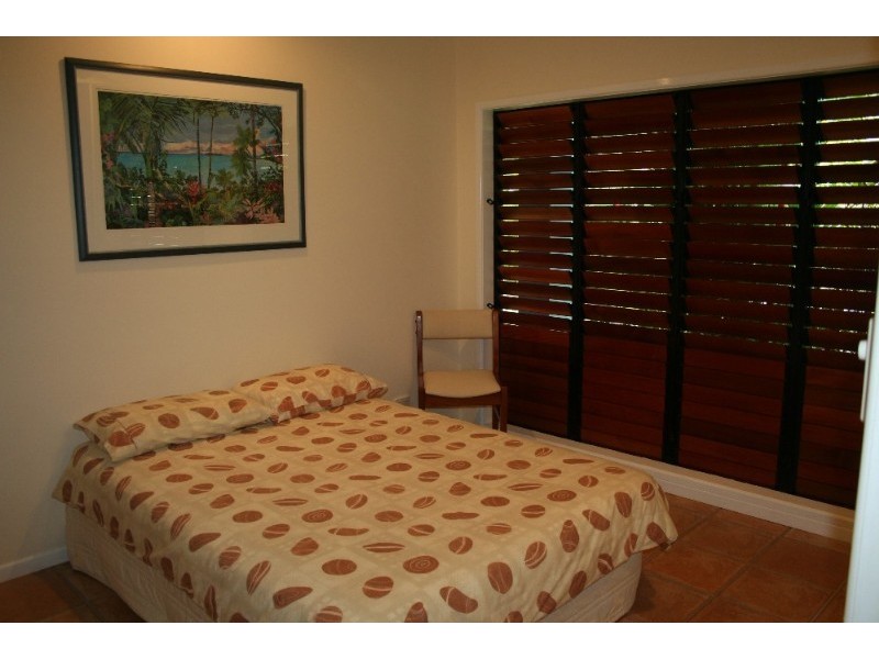 6 Bramble Street, Clifton Beach QLD 4879