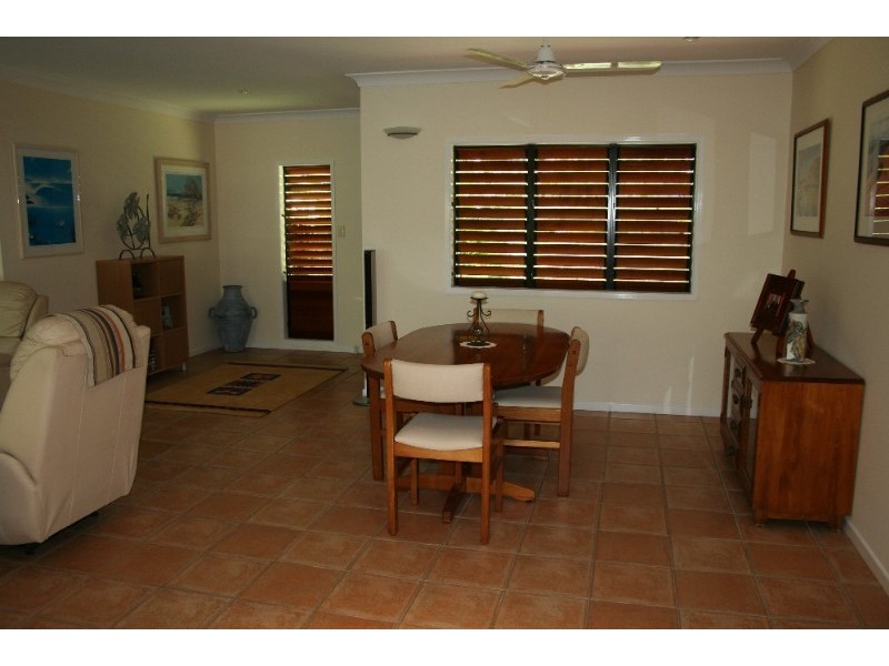 6 Bramble Street, Clifton Beach QLD 4879