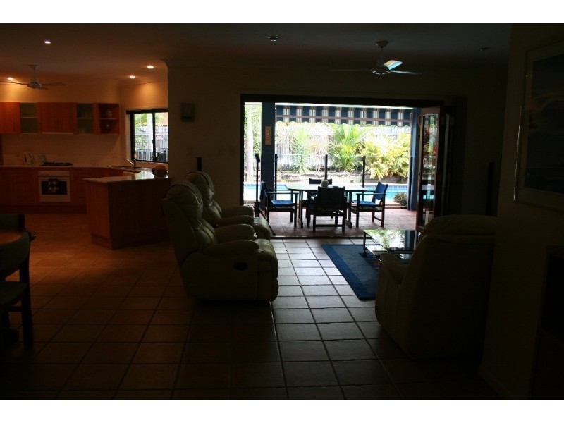 6 Bramble Street, Clifton Beach QLD 4879