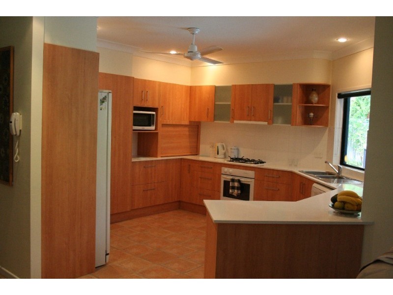 6 Bramble Street, Clifton Beach QLD 4879