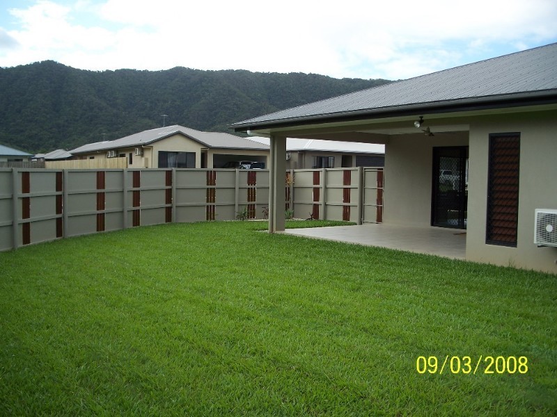 13 Roderick Street, Bentley Park QLD 4869