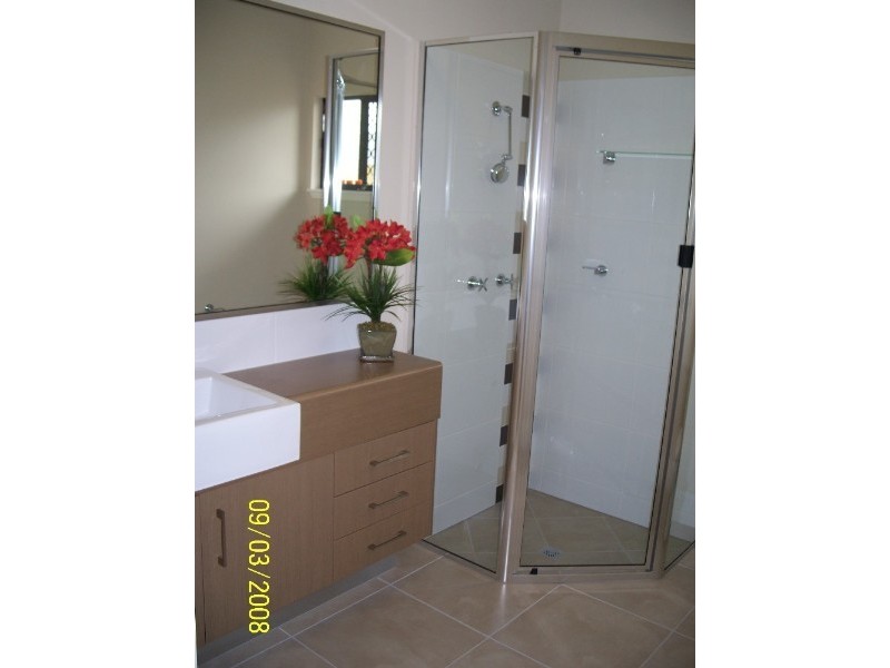 13 Roderick Street, Bentley Park QLD 4869