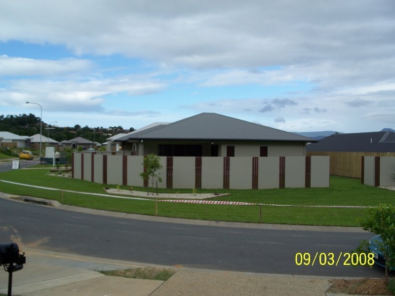 13 Roderick Street, Bentley Park QLD 4869