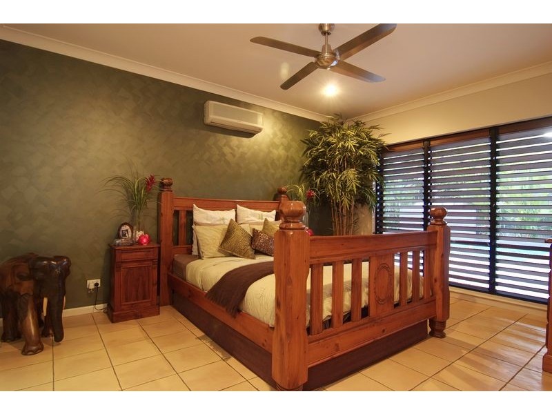 37 Bramble St, Clifton Beach QLD 4879